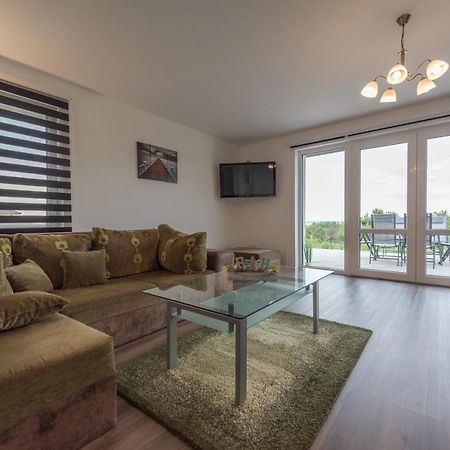 Bridgiet Home Apartman تشيرستوموي المظهر الخارجي الصورة